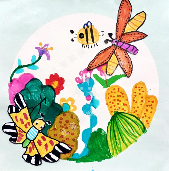 绿叶从中生，蜻蜓舞碧蓝