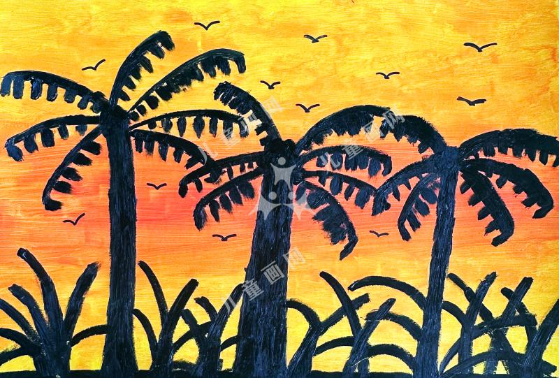 落日下的椰子树